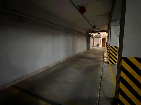 паркоместо по адресу Симферопольская ул., 11