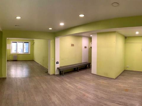 комерційна за адресою Солом'янська вул., 28