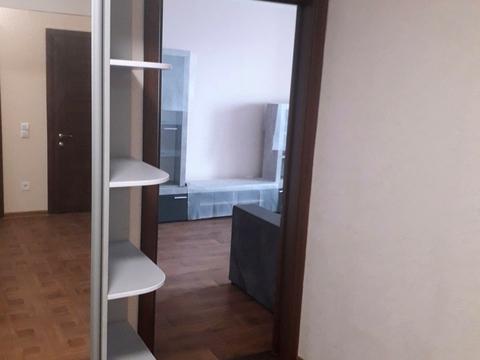 квартира за адресою Миколи Вінграновського вул., 2