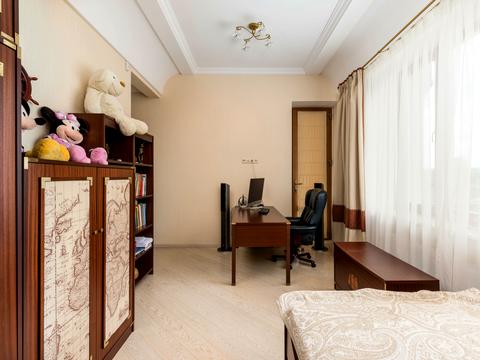 будинок за адресою с. Нещерів, Пархоменко