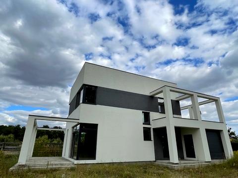 дом по адресу с. Вишенки, Лесі Українки