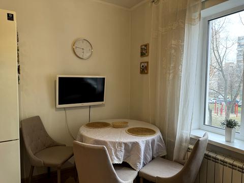 квартира по адресу Ревуцкого ул., 25