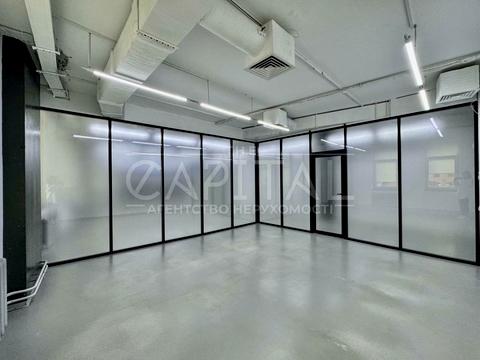 комерційна за адресою Лесі Українки бульв., 23б