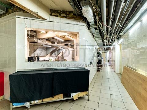 комерційна за адресою Контрактова пл., 12