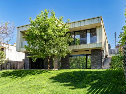 будинок за адресою с. Лісники, Ігорівська