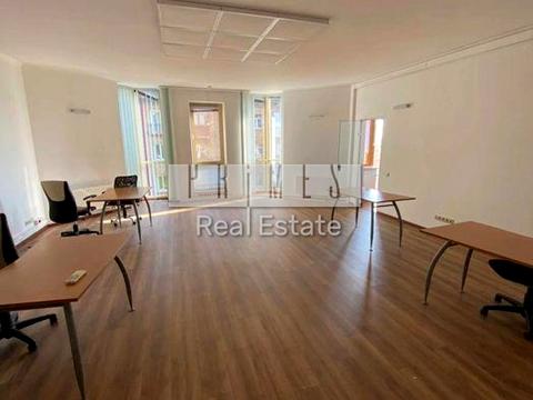 комерційна за адресою Крутий узвіз, 7