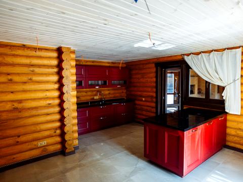 комерційна за адресою Лісова, 1