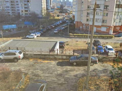 квартира за адресою Срібнокільська вул., 8