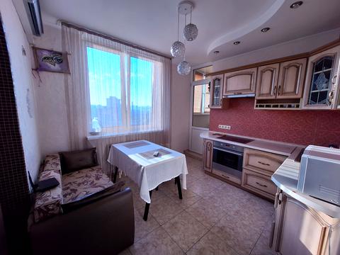 квартира по адресу Олены Пчилки ул., 2