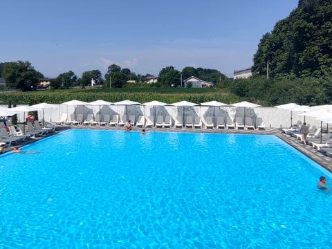 коммерческая по адресу Центральна, 1