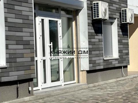 коммерческая по адресу Ревуцкого ул., 54