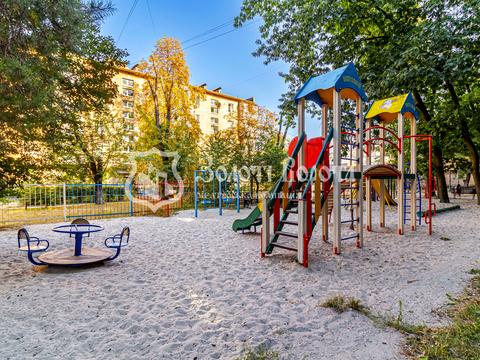 квартира по адресу Ореста Левицкого ул. (Академіка Курчатова), 13