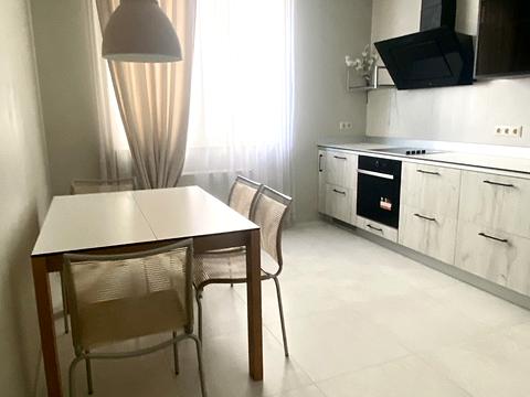 квартира за адресою Середньофонтанська вул., 35