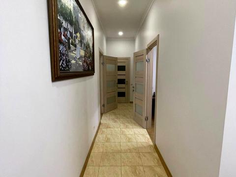 комерційна за адресою Липська вул., 19/7