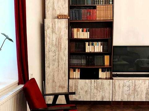 квартира за адресою Хорватська вул., 8