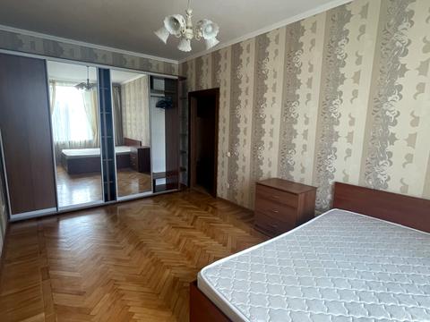 квартира за адресою Середньофонтанська вул., 9б