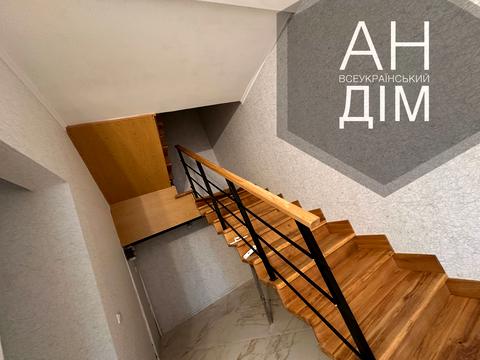 будинок за адресою Максима Сущенка вул., 6