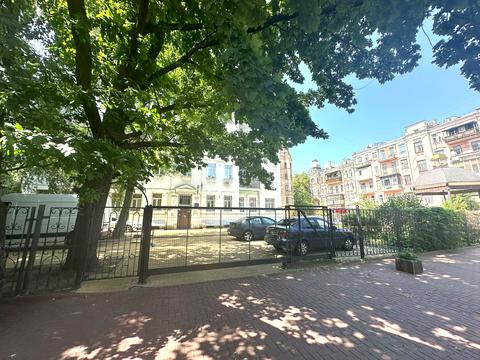 квартира по адресу Братская ул., 5