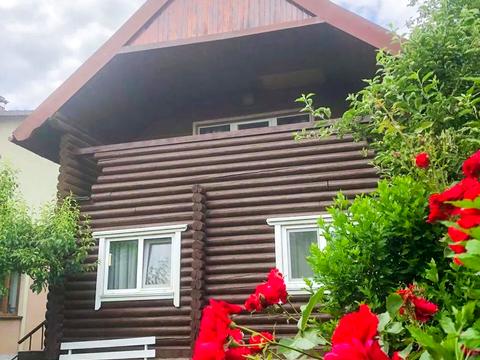 будинок за адресою Леоніда Каденюка вул.
