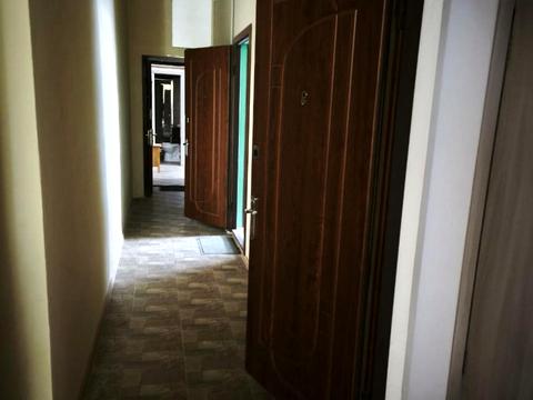 комерційна за адресою Спиридонівська вул., 8