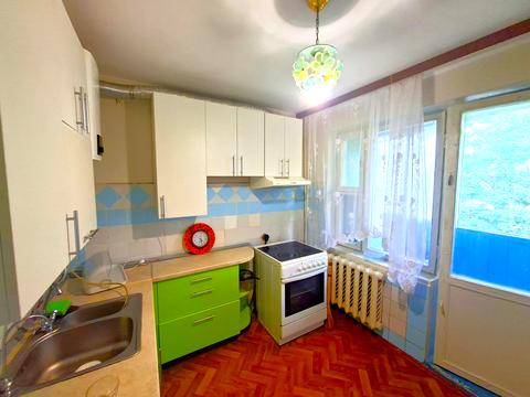 квартира за адресою Академіка Булаховського вул., 42/43
