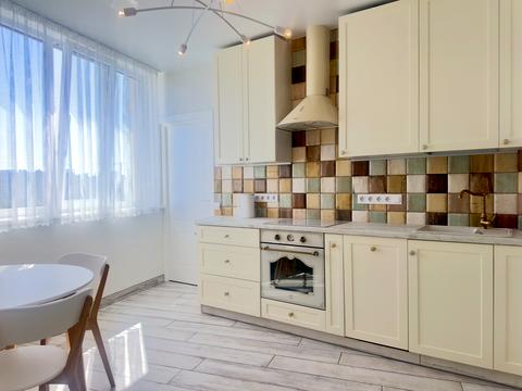 квартира по адресу Академика Заболотного ул., 15-В