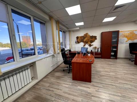 комерційна за адресою Набережно-Лугова вул., 29