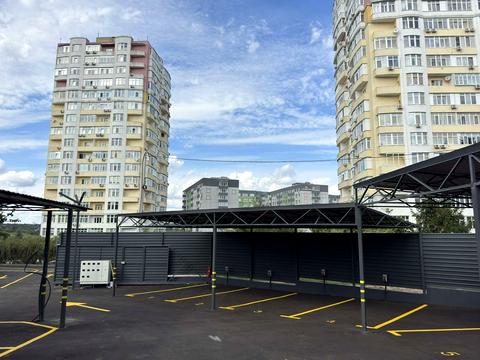 паркомісце за адресою Миколи Сингаївського вул. (Ново-Оскольська), 14/1