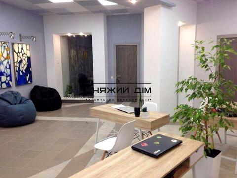 коммерческая по адресу Академика Глушкова просп., 9-В