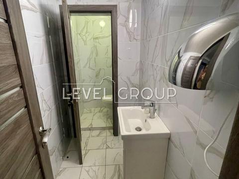 коммерческая по адресу Науки просп., 33а