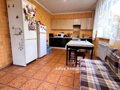 будинок за адресою Тополина