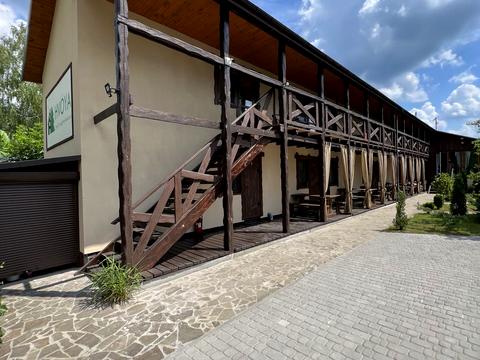 комерційна за адресою Гірка вул., 2а