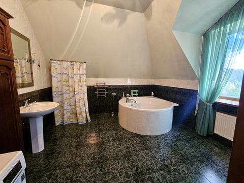 будинок за адресою Центральна вул. (Леніна), 257