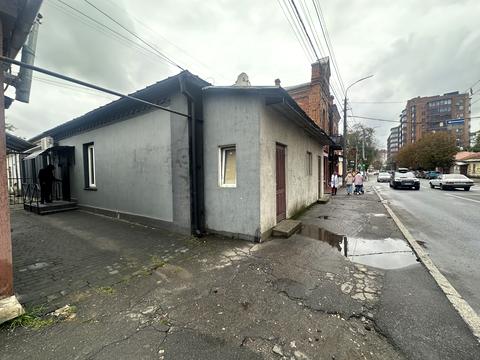 комерційна за адресою Подільська вул., 77