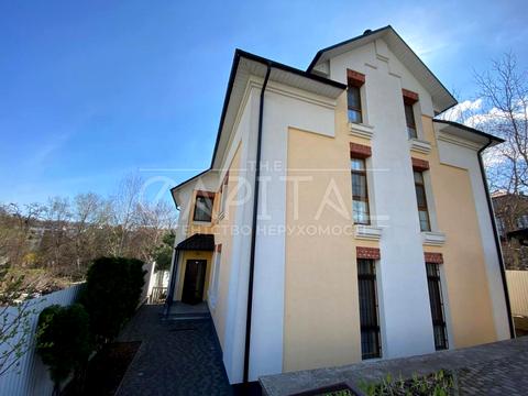 дом по адресу Стратегическое шоссе (Науки), 1