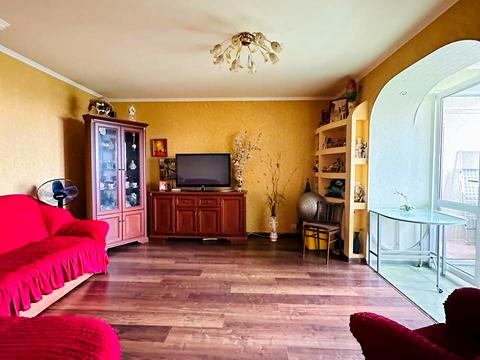 квартира по адресу Лебединская ул., 3