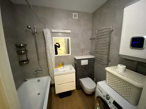квартира за адресою Регенераторна вул., 4 к5