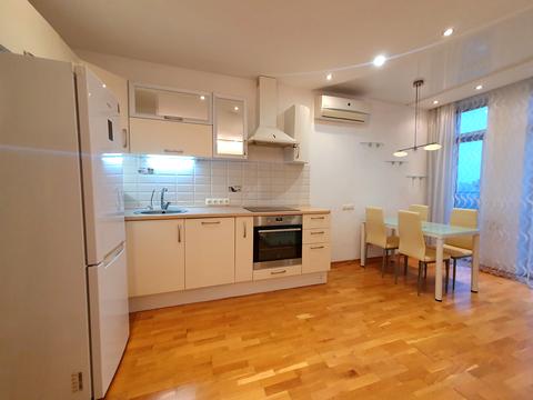 квартира за адресою Регенераторна вул., 4