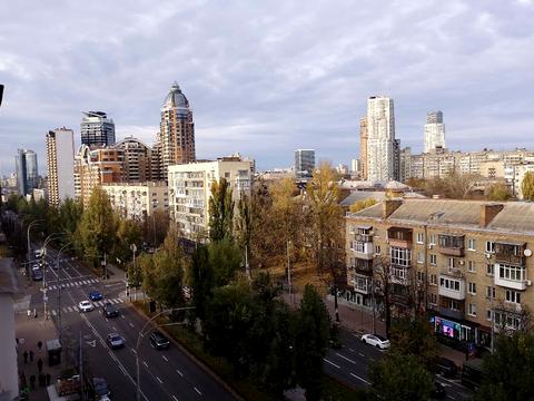 квартира по адресу Леси Украинки бульв., 24