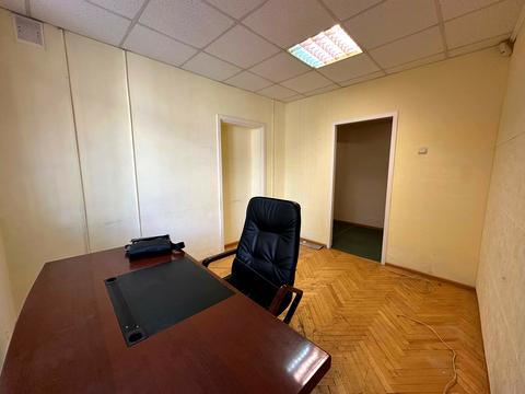 коммерческая по адресу Кловский спуск, 18