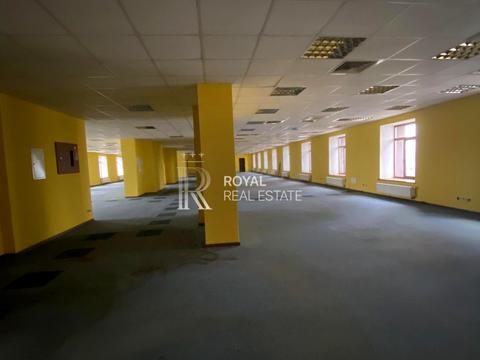 комерційна за адресою Володимира Сосюри вул., 6