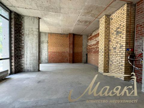 коммерческая по адресу Любомира Гузара просп. (Космонавта Комарова), 15