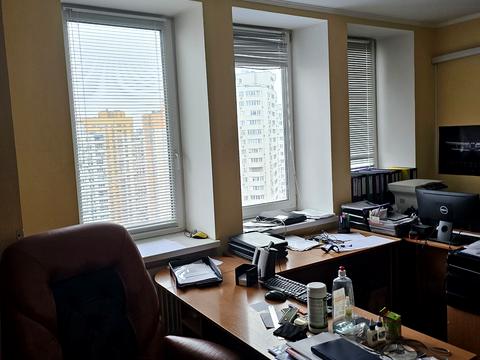 коммерческая по адресу Драгоманова ул., 6-А