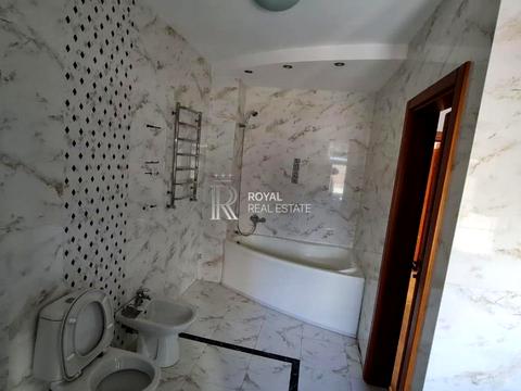 будинок за адресою Стратегічне шосе (Науки)