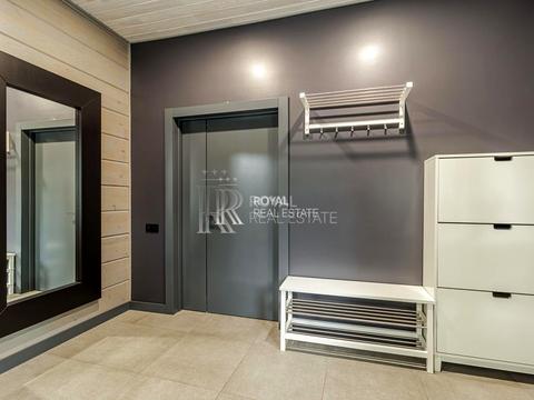 будинок за адресою Квітнева