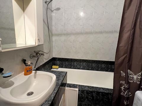 квартира за адресою Лабораторний пров., 24