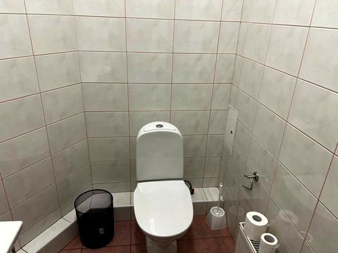 комерційна за адресою Святослава Караванського вул. (Жуковського), 33