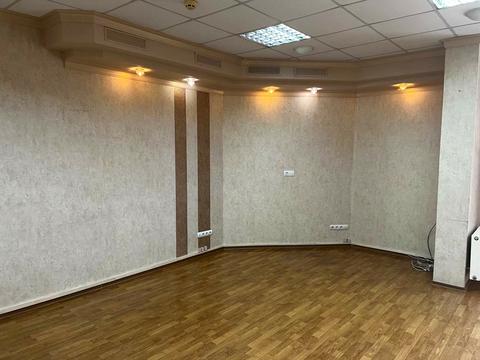 комерційна за адресою Святослава Караванського вул. (Жуковського), 33