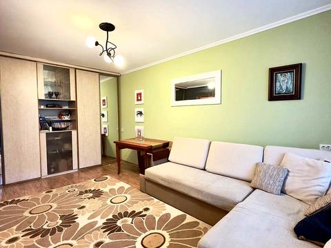 квартира за адресою Наукова вул., 12