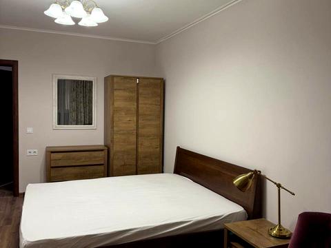 квартира за адресою Київ, Драгоманова вул., 2-А